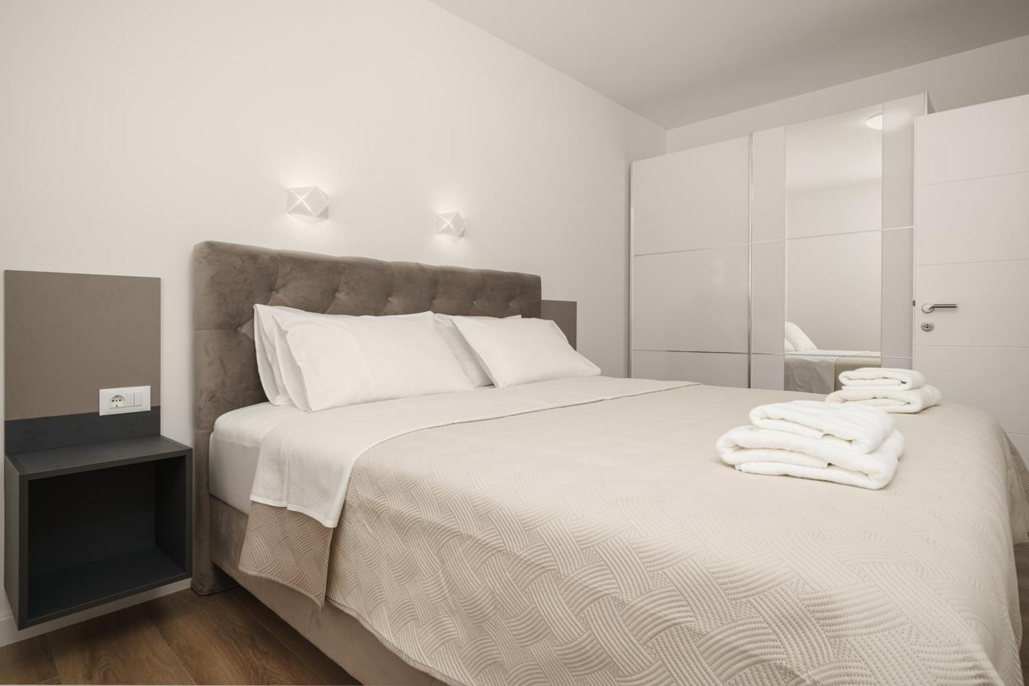 Apartments Okit Vodice Exterior photo