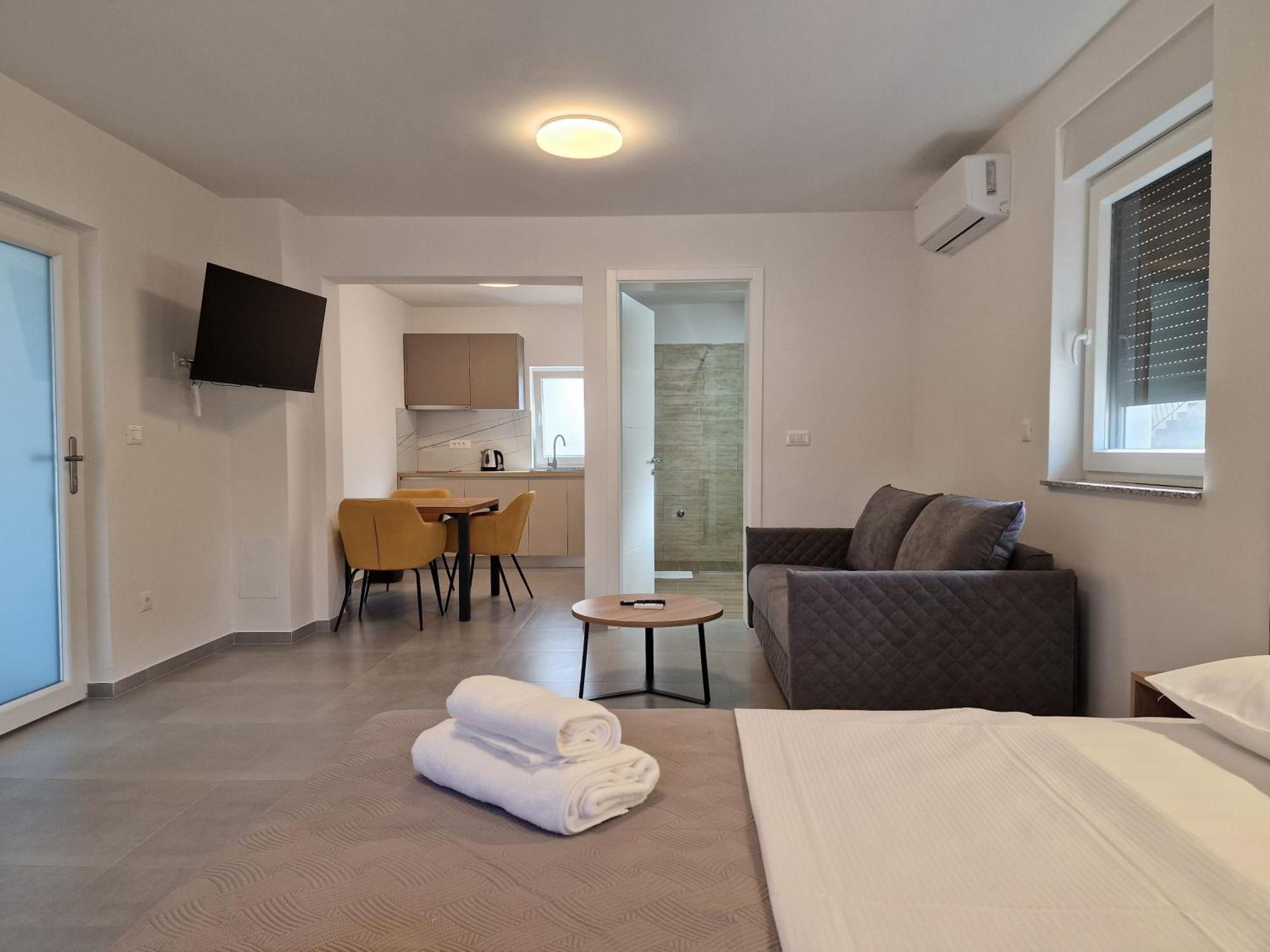 Apartments Okit Vodice Room photo